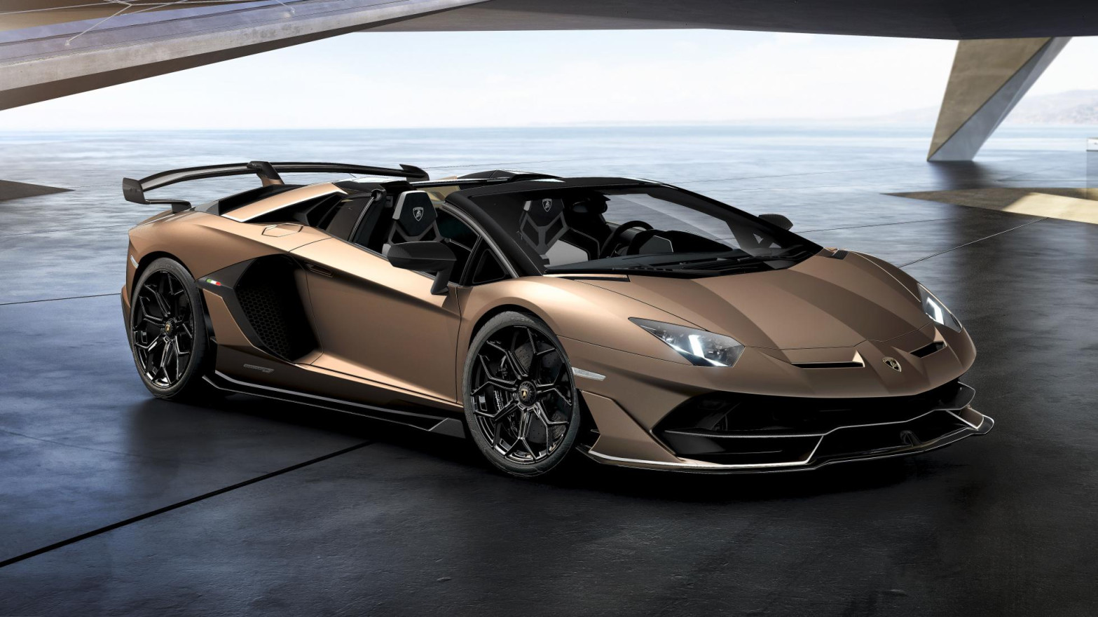 Cuma  Unit Lamborghini Aventador SVJ Roadster Dibuat