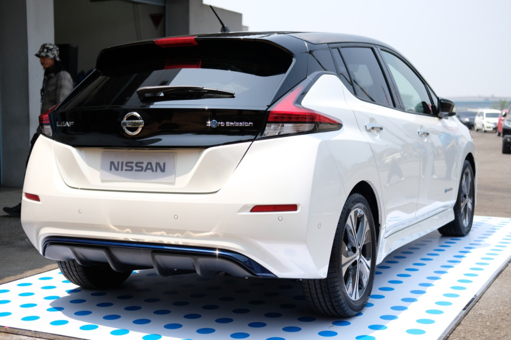 Keuntungan Membeli Nissan Leaf yang Perlu Diketahui - Carmudi