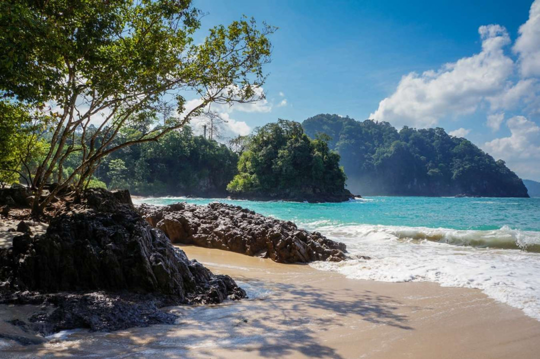 Pantai di Banyuwangi Ini Cocok Untuk Menenangkan Diri