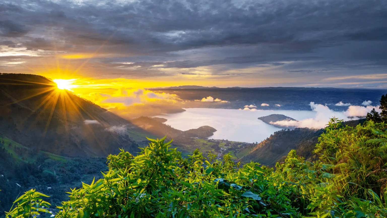 Tempat Wisata Baru di Danau Toba yang Indah Bak Permata Alam