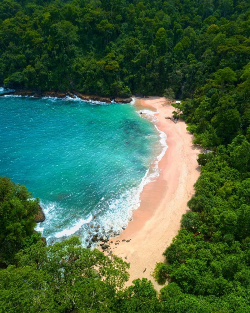 Wisata Pantai Banyuwangi yang Gak Kalah Indah Dibanding Bali