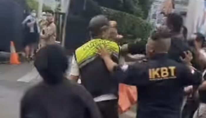 Dua Anggotanya Dikeroyok OTK dalam Depan Plaza Indonesia, Ini adalah Kata Kasatpol PP Jakpus