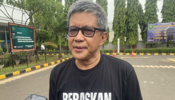 Soal Aksi Mahasiswa Sebar Selebaran Penolakan Politik, Rocky Gerung: Akan Jadi Aksi Besar Pasca-Reformasi