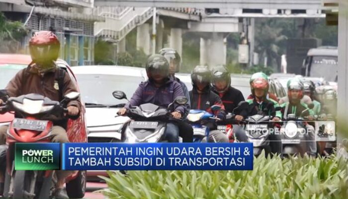 Video: Luhut Usul Pajak Motor Bensin Naik!