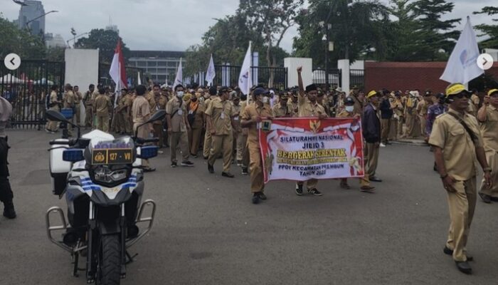 Kepala Desa Minta Jabatan Panjang, Gajinya Menggiurkan?