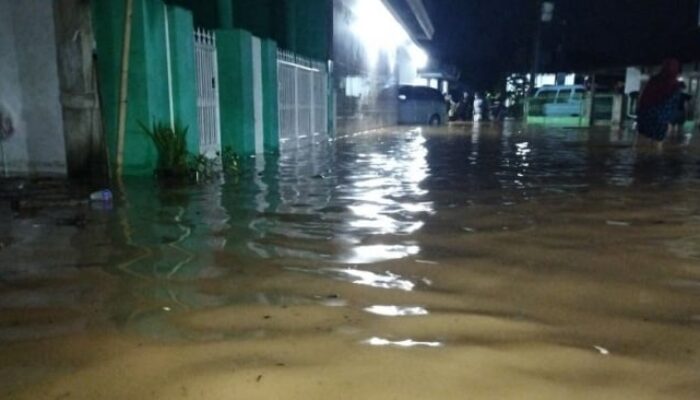 Bermacam-macam Rumah Warga di tempat Lampung Selatan Terendam Banjir, Ada yang Sampai Tenggelam