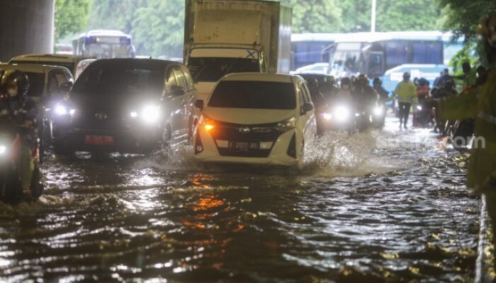 16 Langkah Penting: Hal ini yang mana Perlu Dilakukan untuk Menyelamatkan Mobil yang tersebut Kena Banjir