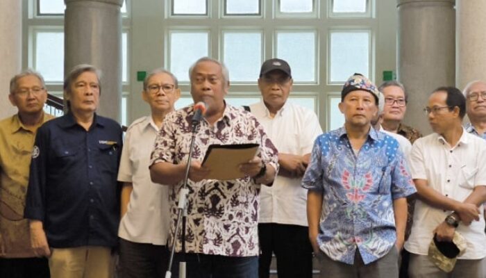 Dituding Istana Sebagai Suara Partisan, Guru Besar UGM Prof Koentjoro: Saya Tersinggung!