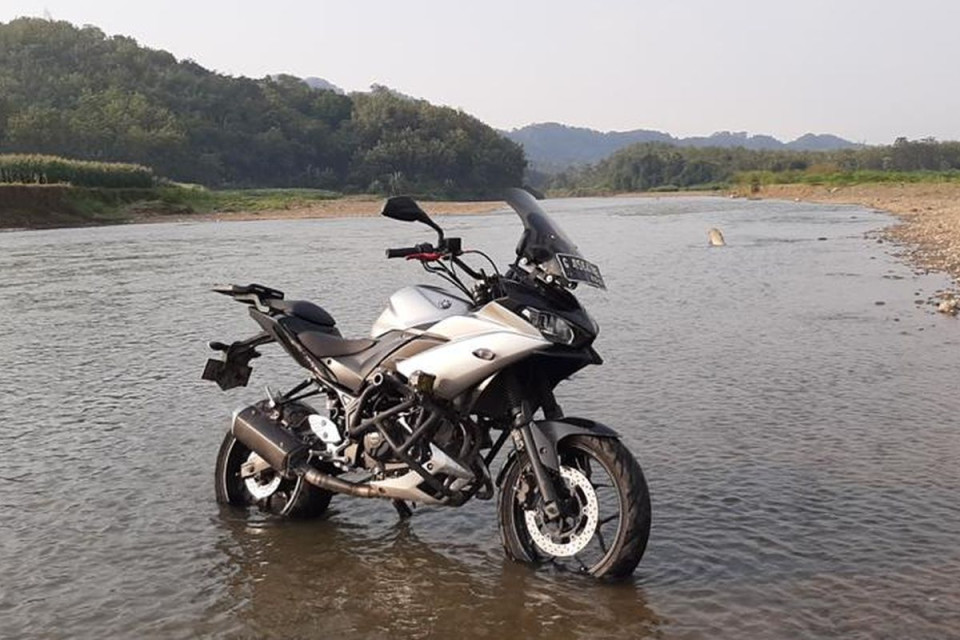 Hobi Adventure, Yamaha R Dirombak Jadi Motor Touring