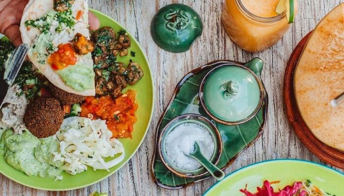 Surga Rasa Di Bali: 10 Restoran Vegetarian Yang Akan Membuat Pecinta Sayuran Sayuran Terkagum-Kagum!