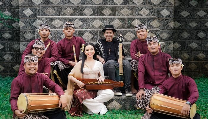 Budaya Musik: Sejarah, Agama, Dan Budaya Karya Audio