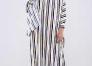 Fashion Stripes: Pakaian Yang Menggunakan Motif Garis-garis