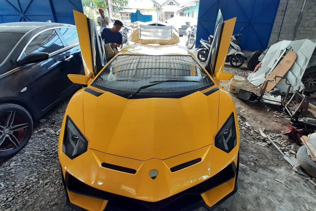 Di Tangan Builder Asal Gunungkidul, Sedan Biasa Diubah Jadi Supercar