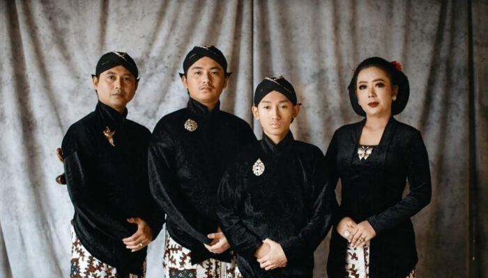 Ragam Pakaian Adat Jawa Tengah: Memperkaya Warisan Budaya Nusantara