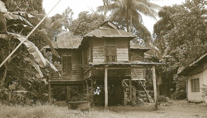 Kisah Seram Di Rumah Kolonial