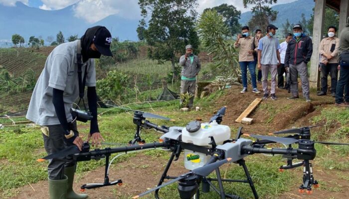 Peran Drone Dalam Pengawasan Ladang Dan Pertanian Presisi