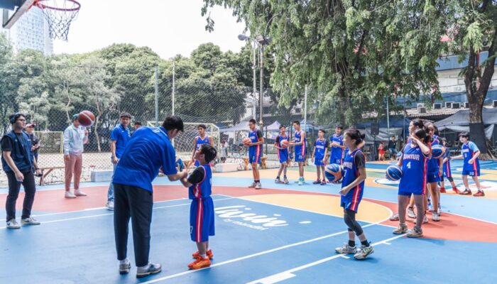 IBL-Mandiri sudah renovasi 51 lapangan bola basket