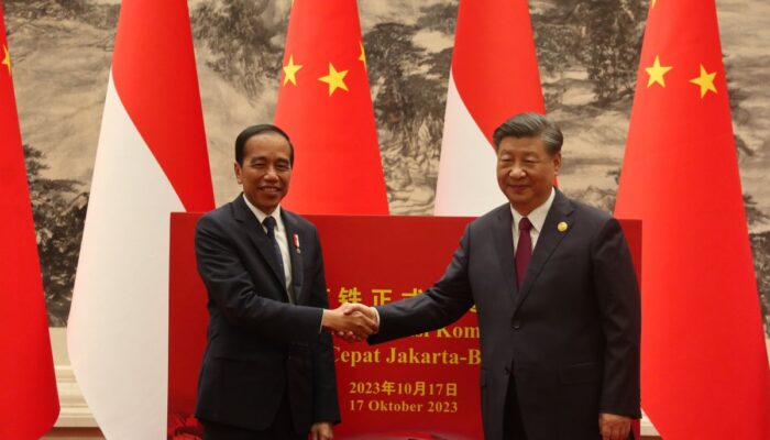 Presiden Jokowi-Xi Jinping bicarakan 10 tahun pemerintahan via telepon