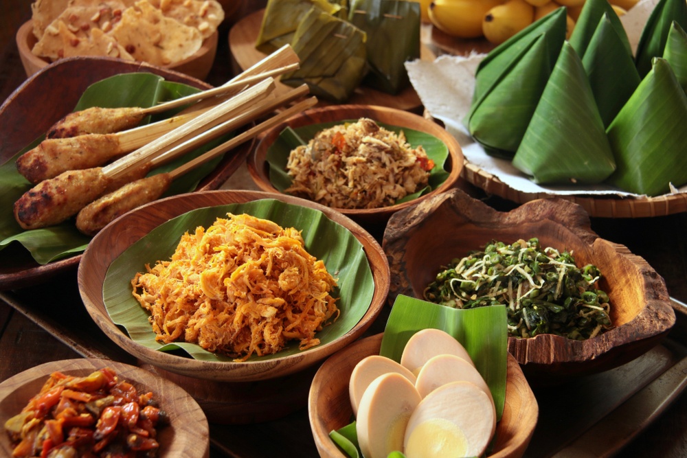 Judul: Kemulian Resep Kuliner Tradisional Khas Nusantara: Mengenal dan Melestarikan Warisan Leluhur